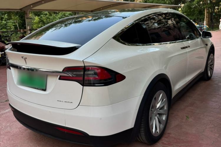 Used Tesla Model X 2019 Long-Range Version Exterior 4