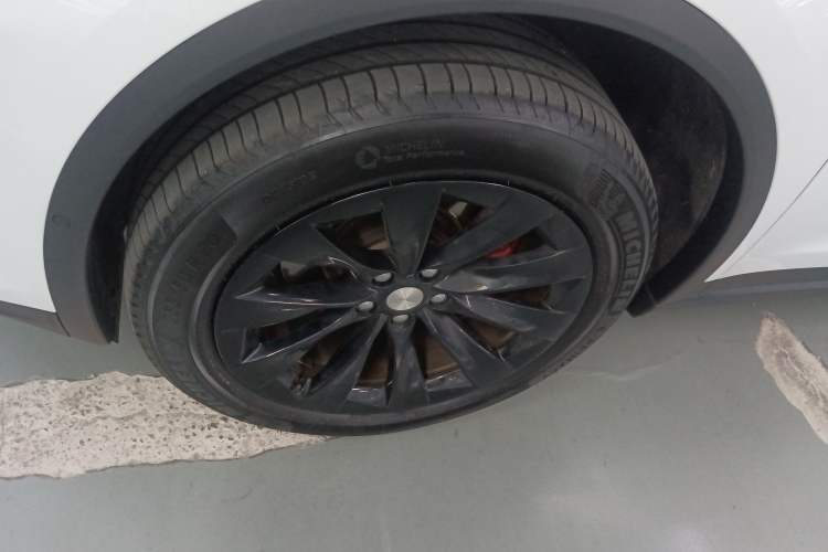 Used Tesla Model X 2019 Long-Range Version Exterior 4