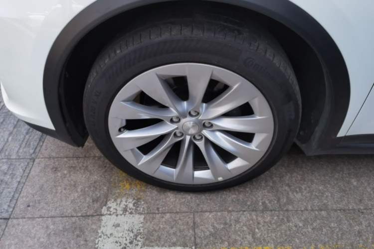 Used Tesla Model X 2019 Long-Range Version Exterior 4
