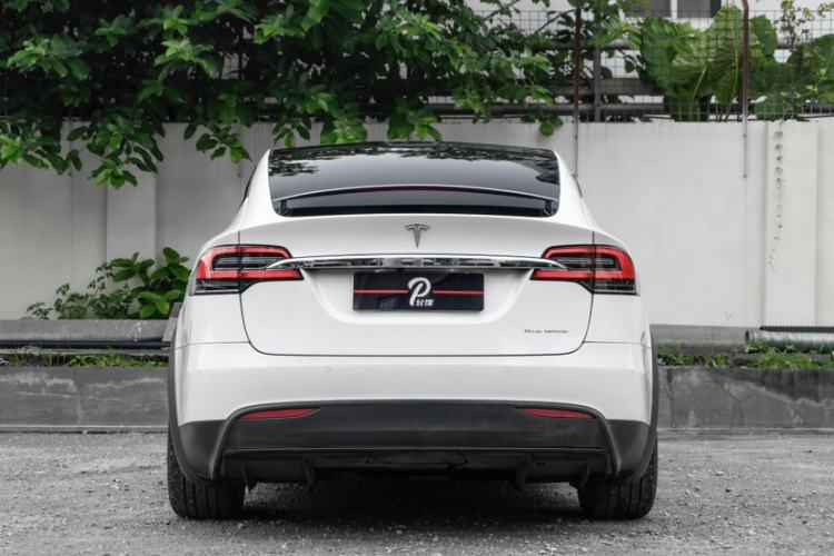 Used Tesla Model X 2019 Long-Range Version Exterior 4