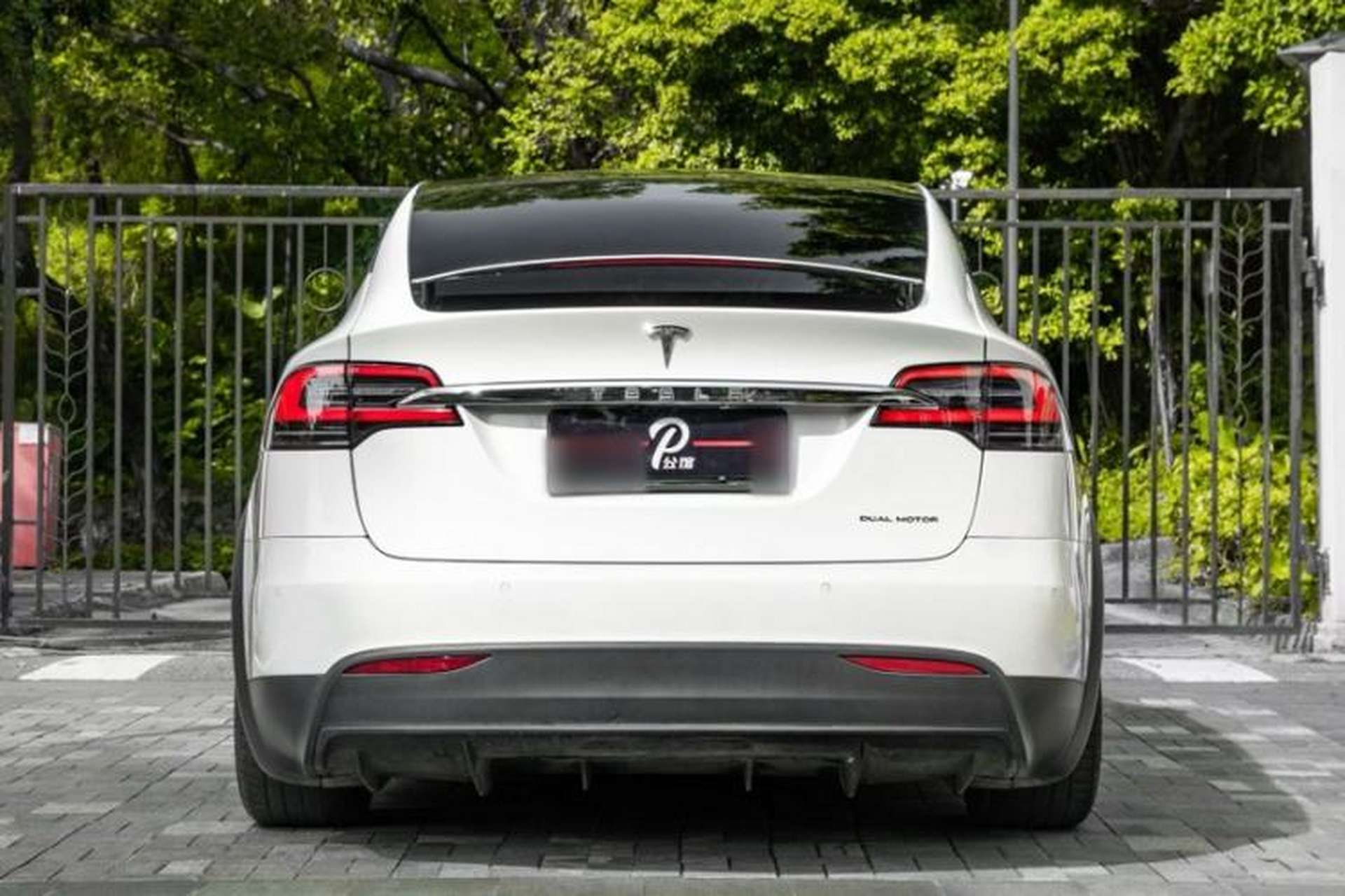 Used Tesla Model X 2019 Long-Range Version Exterior 5