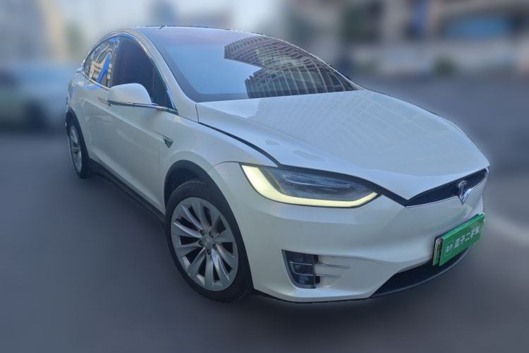 Used Tesla Model X 2019 Long-Range Version Front Right 45 Deg
