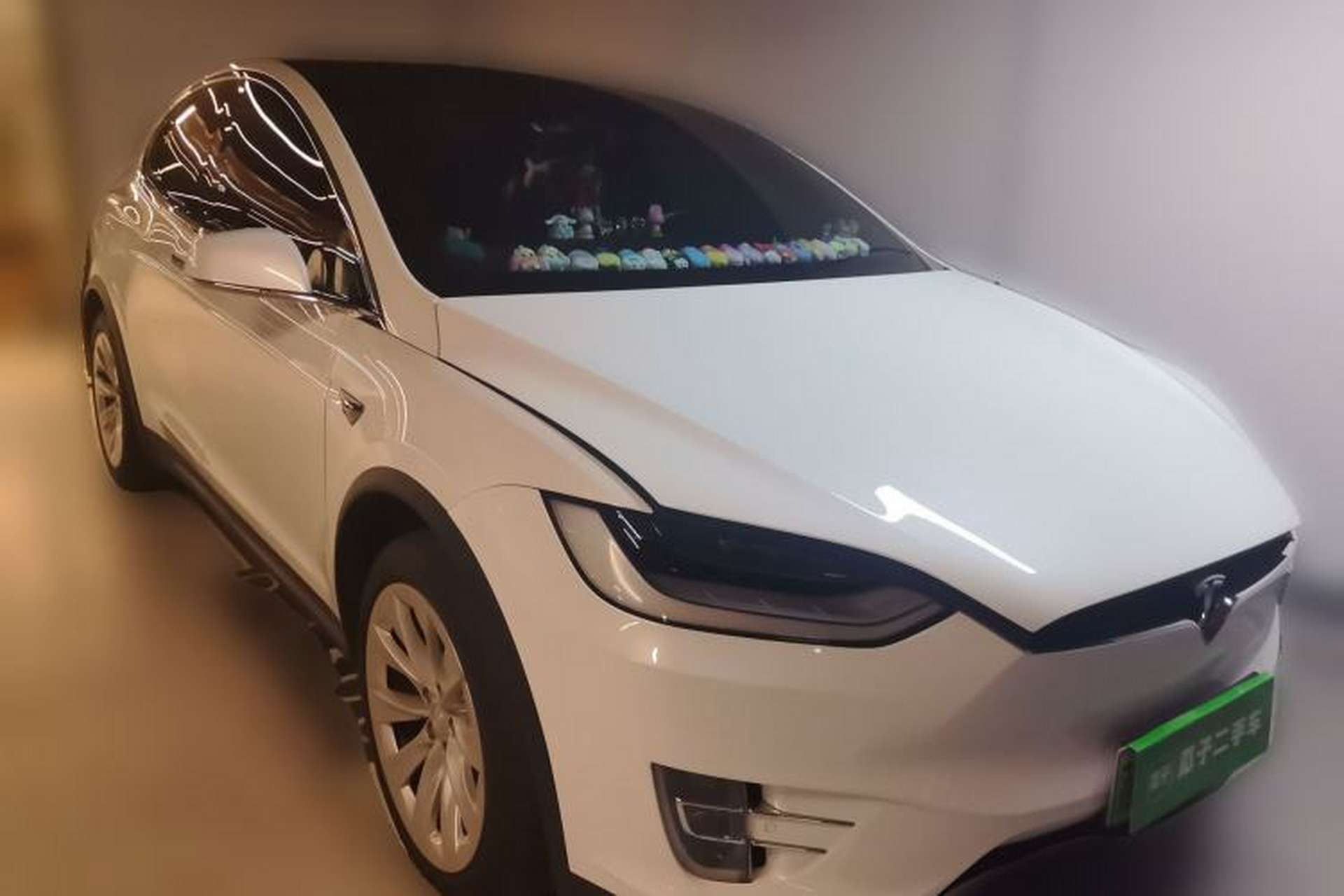 Used Tesla Model X 2019 Long-Range Version Front Right 45 Deg