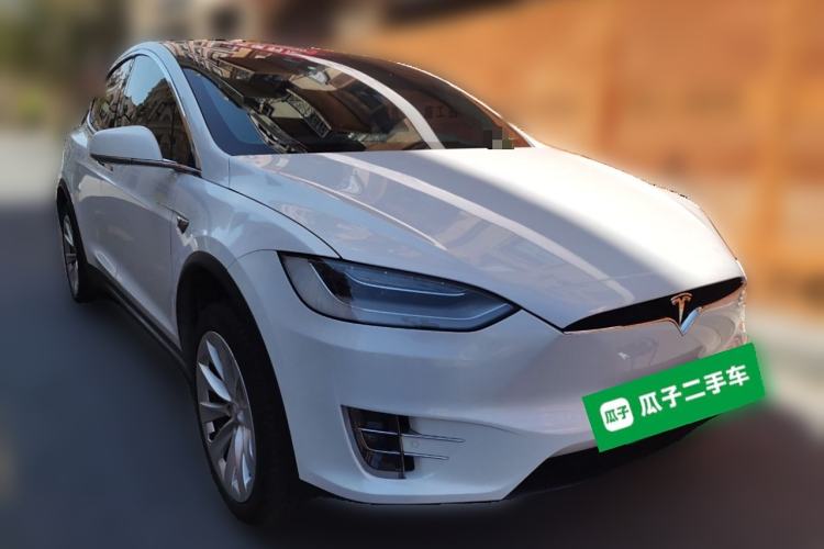 Used Tesla Model X 2019 Long-Range Version Front Right 45 Deg