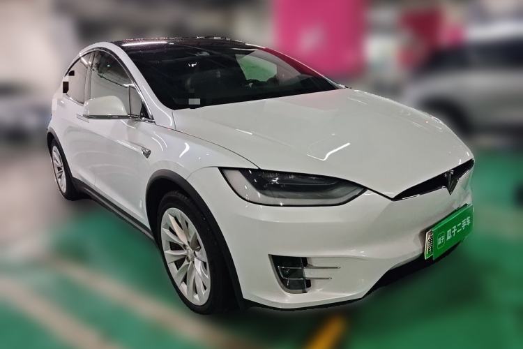 Used Tesla Model X 2019 Long-Range Version Front Right 45 Deg