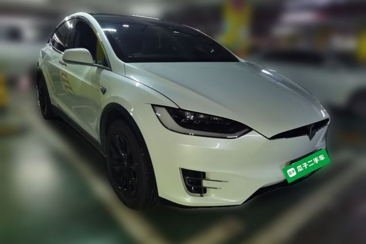 Used Tesla Model X 2019 Long-Range Version Front Right 45 Deg