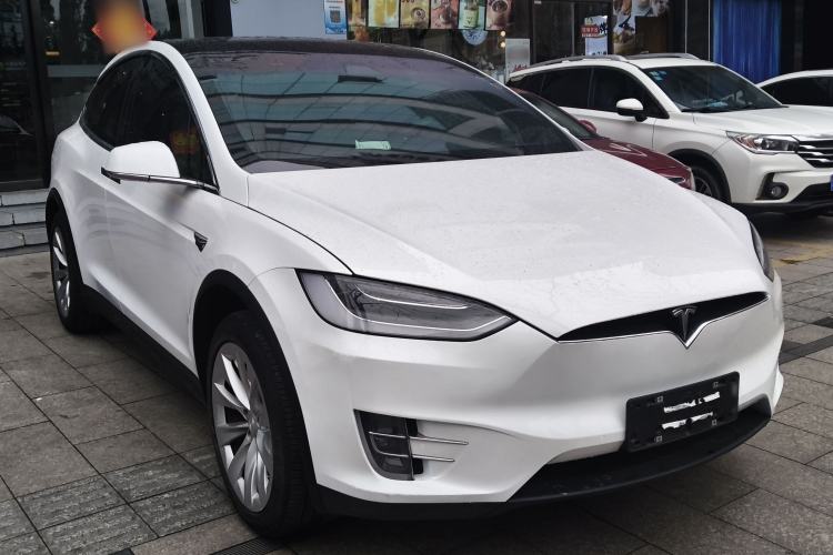 Used Tesla Model X 2019 Long-Range Version Front Right 45 Deg