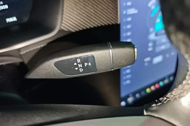 Used Tesla Model X 2019 Performance High-Performance Edition Gear Lever