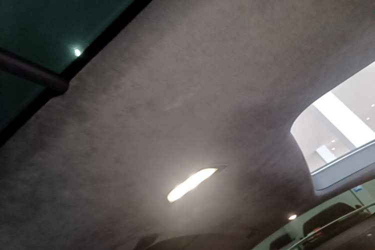 Used Tesla Model X 2019 Long-Range Version Headliner