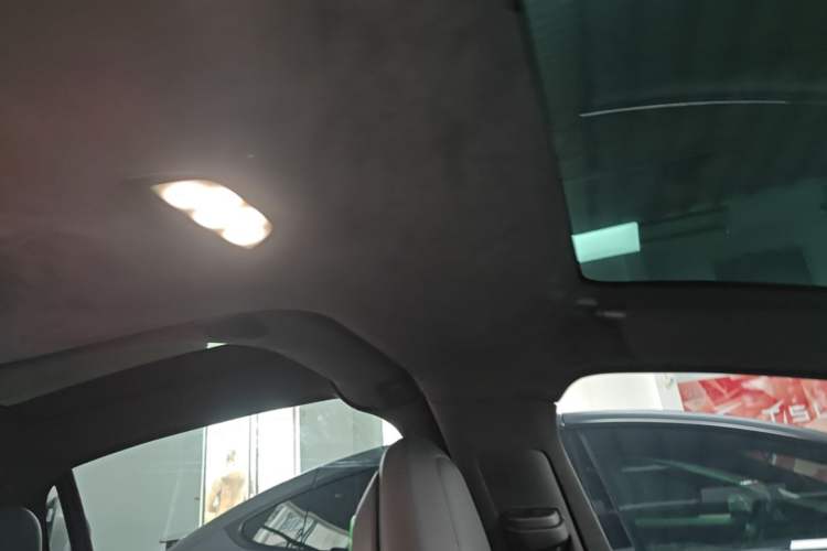 Used Tesla Model X 2019 Long-Range Version Headliner