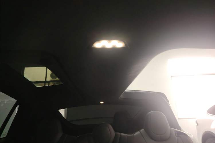 Used Tesla Model X 2019 Long-Range Version Headliner