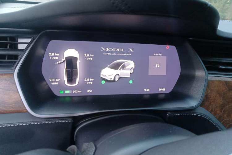 Used Tesla Model X 2019 Performance High-Performance Edition Instrument Cluster