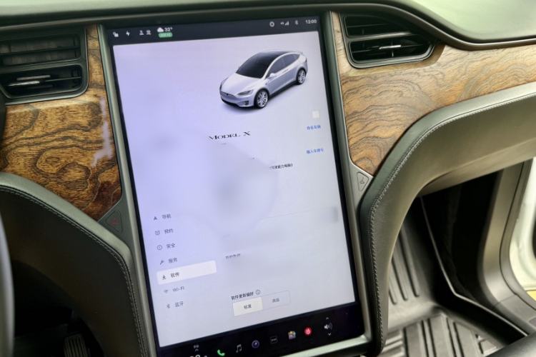 Used Tesla Model X 2019 Long-Range Version Interior 1