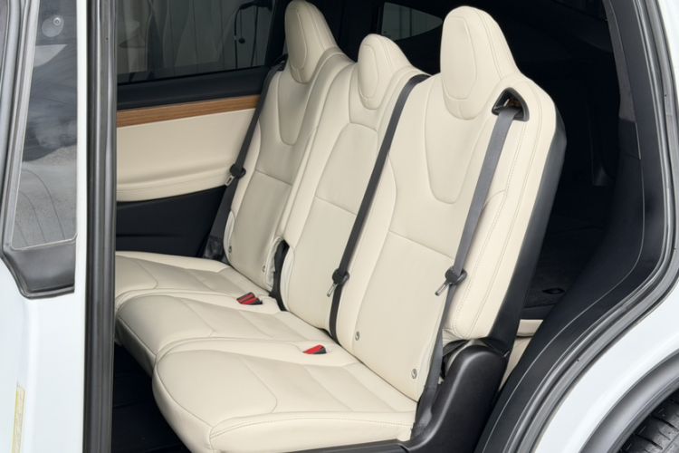 Used Tesla Model X 2019 Long-Range Version Interior 2