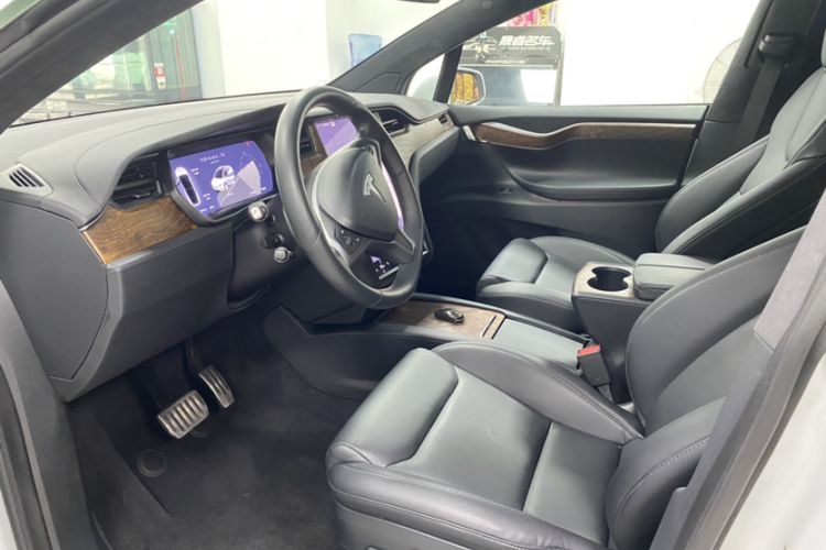 Used Tesla Model X 2019 Long-Range Version Interior 2