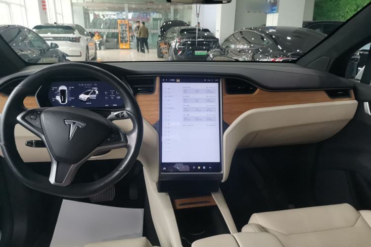 Used Tesla Model X 2019 Long-Range Version Interior 2