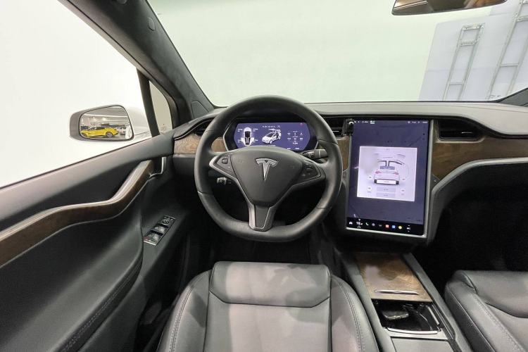 Used Tesla Model X 2019 Long-Range Version Interior 2