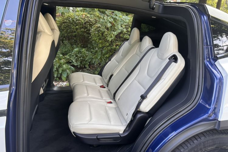 Used Tesla Model X 2019 Long-Range Version Interior 4
