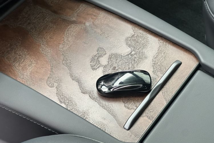 Used Tesla Model X 2019 Long-Range Version Interior 5