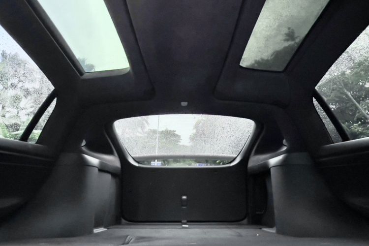 Used Tesla Model X 2019 Long-Range Version Interior 7