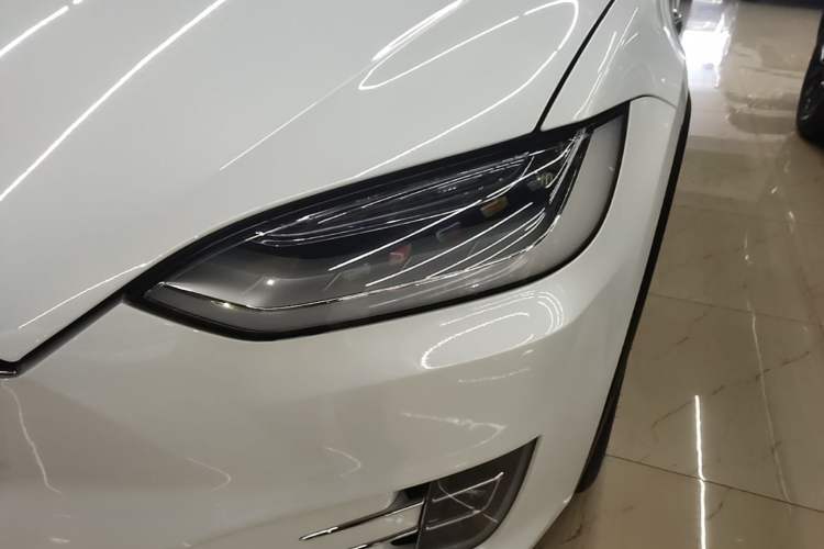 Used Tesla Model X 2019 Long-Range Version Left Front Headlight