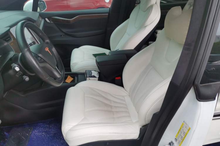 Used Tesla Model X 2019 Long-Range Version Left Front Seat