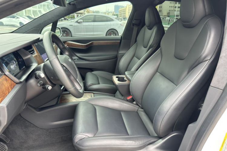 Used Tesla Model X 2019 Long-Range Version Left Front Seat