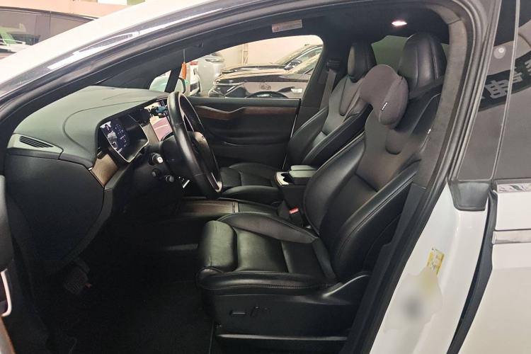 Used Tesla Model X 2019 Long-Range Version Left Front Seat
