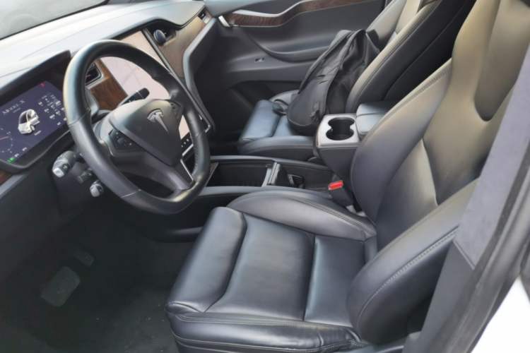 Used Tesla Model X 2019 Long-Range Version Left Front Seat