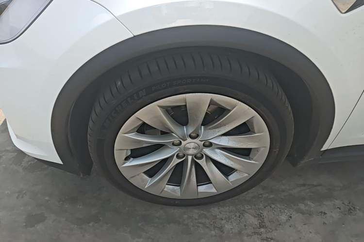 Used Tesla Model X 2019 Long-Range Version Left Front Wheel Hub