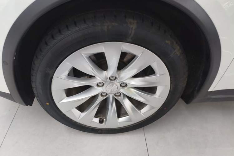 Used Tesla Model X 2019 Long-Range Version Left Front Wheel Hub