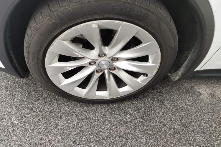 Used Tesla Model X 2019 Long-Range Version Left Front Wheel Hub