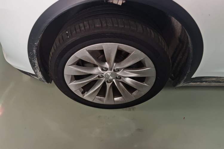 Used Tesla Model X 2019 Long-Range Version Left Front Wheel Hub