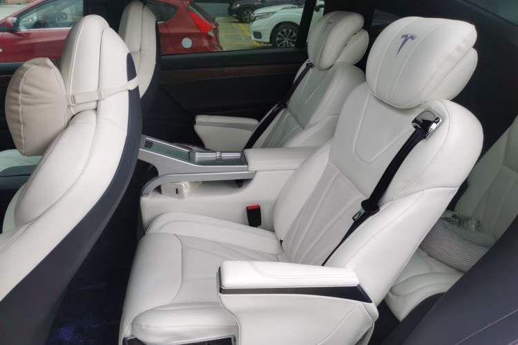 Used Tesla Model X 2019 Long-Range Version Left Rear Seat