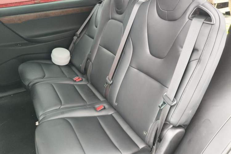 Used Tesla Model X 2019 Long-Range Version Left Rear Seat