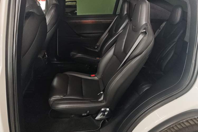Used Tesla Model X 2019 Long-Range Version Left Rear Seat