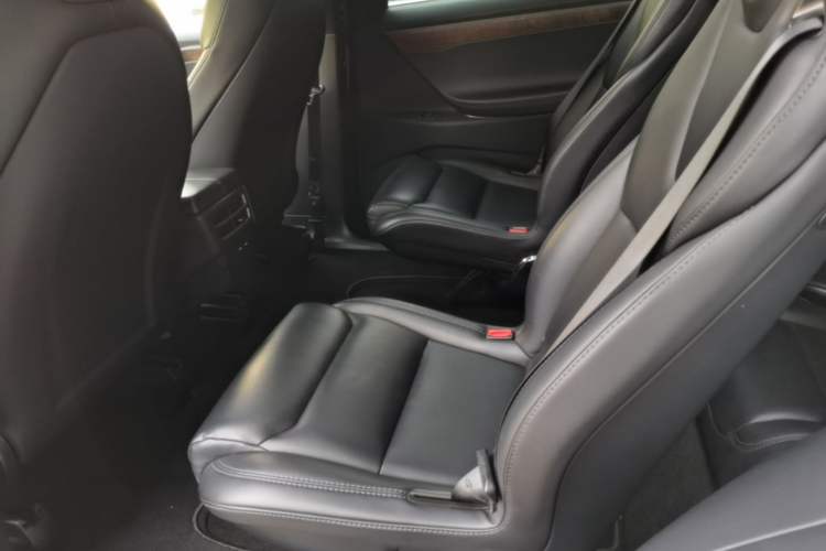 Used Tesla Model X 2019 Long-Range Version Left Rear Seat
