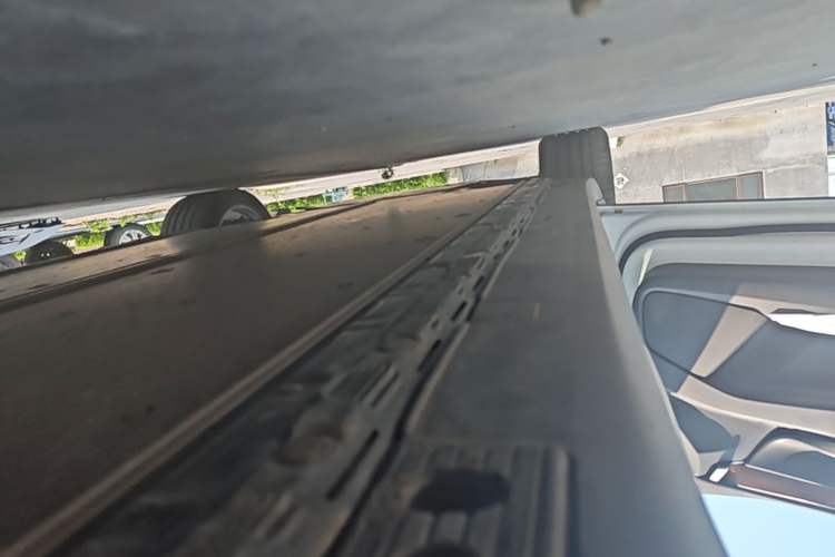 Used Tesla Model X 2019 Long-Range Version Left Side Sill