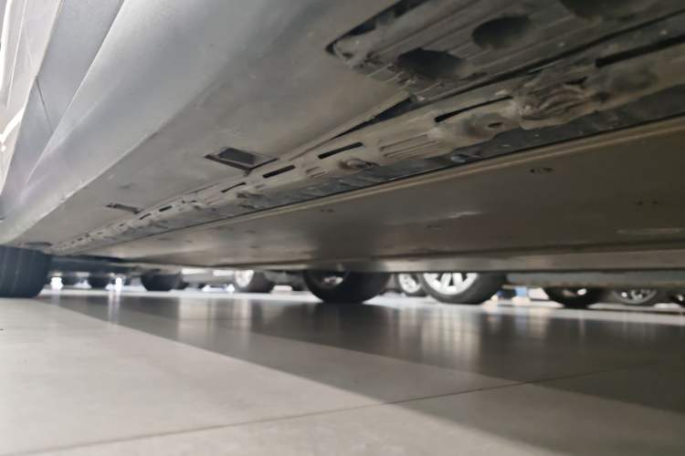 Used Tesla Model X 2019 Long-Range Version Left Side Sill