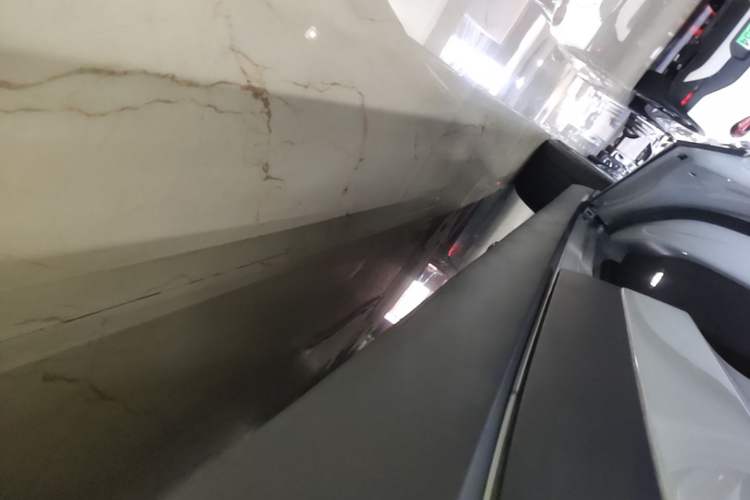 Used Tesla Model X 2019 Long-Range Version Left Side Sill
