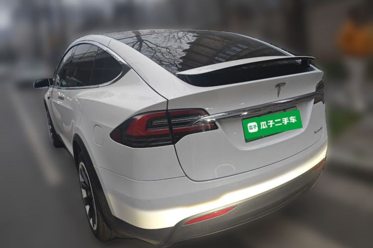 Used Tesla Model X 2019 Long-Range Version Rear Left 45 Deg