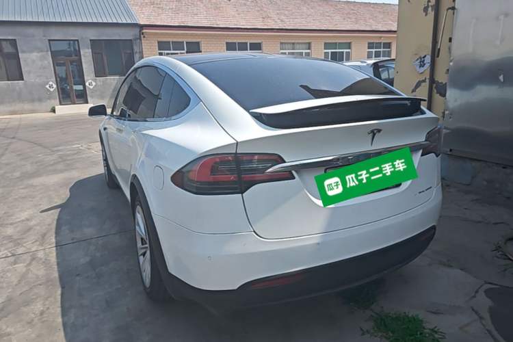 Used Tesla Model X 2019 Long-Range Version Rear Left 45 Deg
