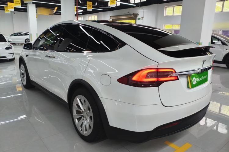 Used Tesla Model X 2019 Long-Range Version Rear Left 45 Deg