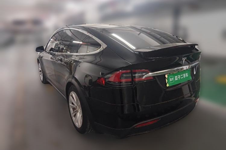 Used Tesla Model X 2019 Long-Range Version Rear Left 45 Deg