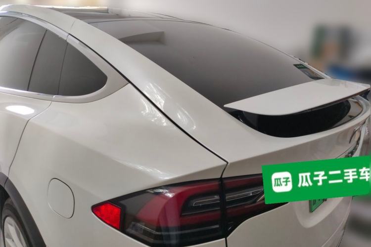 Used Tesla Model X 2019 Long-Range Version Rear Left 45 Deg