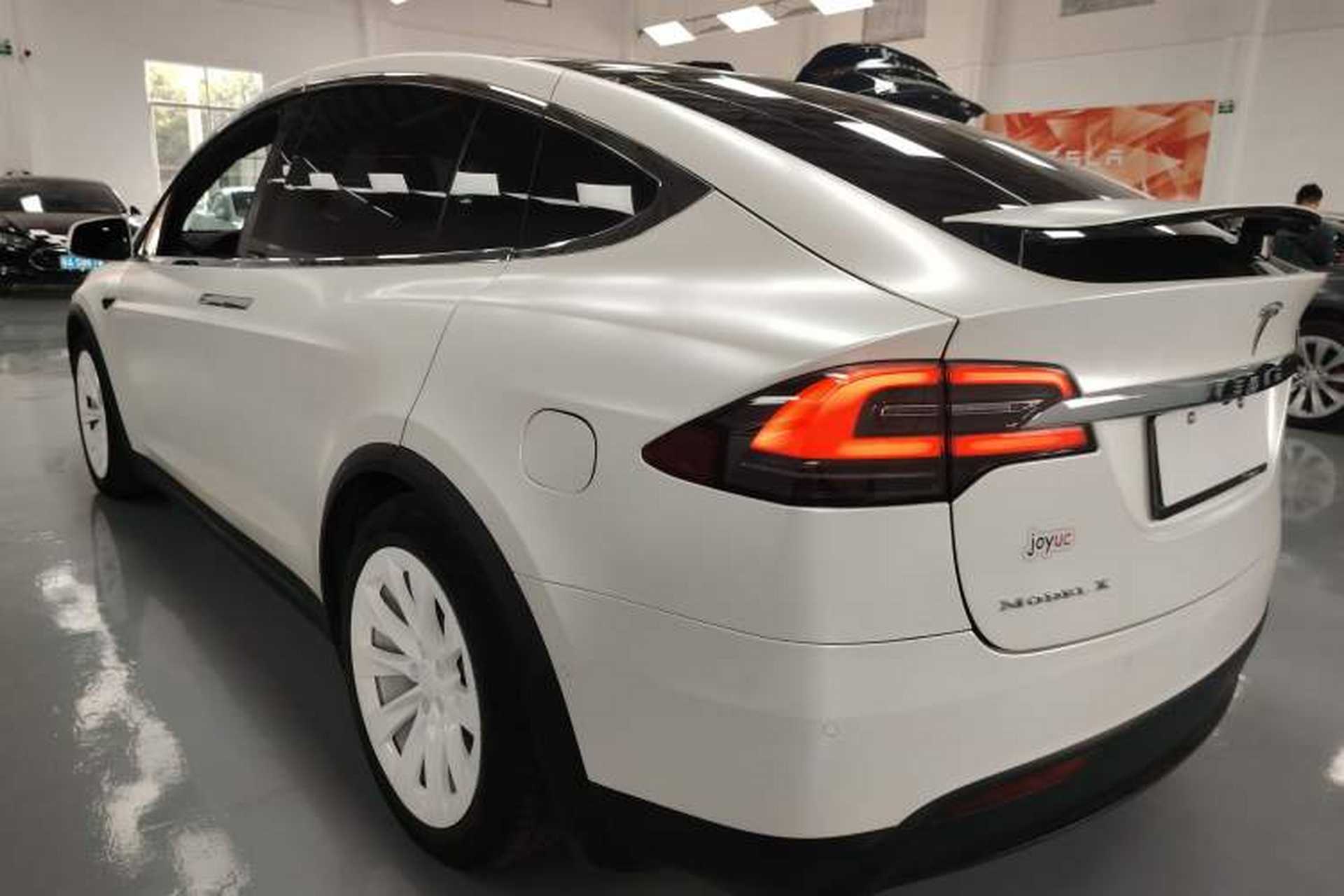 Used Tesla Model X 2019 Long-Range Version Rear Left 45 Deg