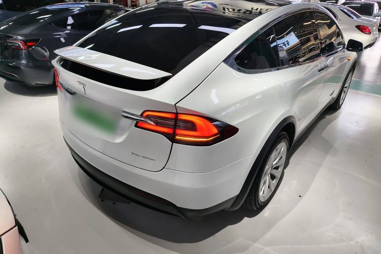 Used Tesla Model X 2019 Long-Range Version Rear Right 45 Deg