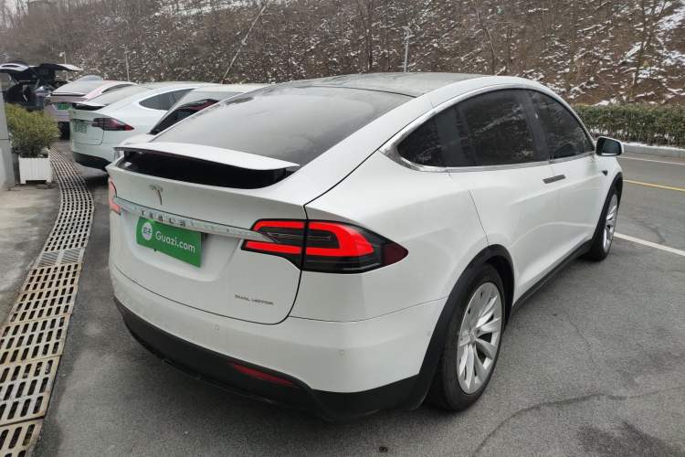 Used Tesla Model X 2019 Long-Range Version Rear Right 45 Deg