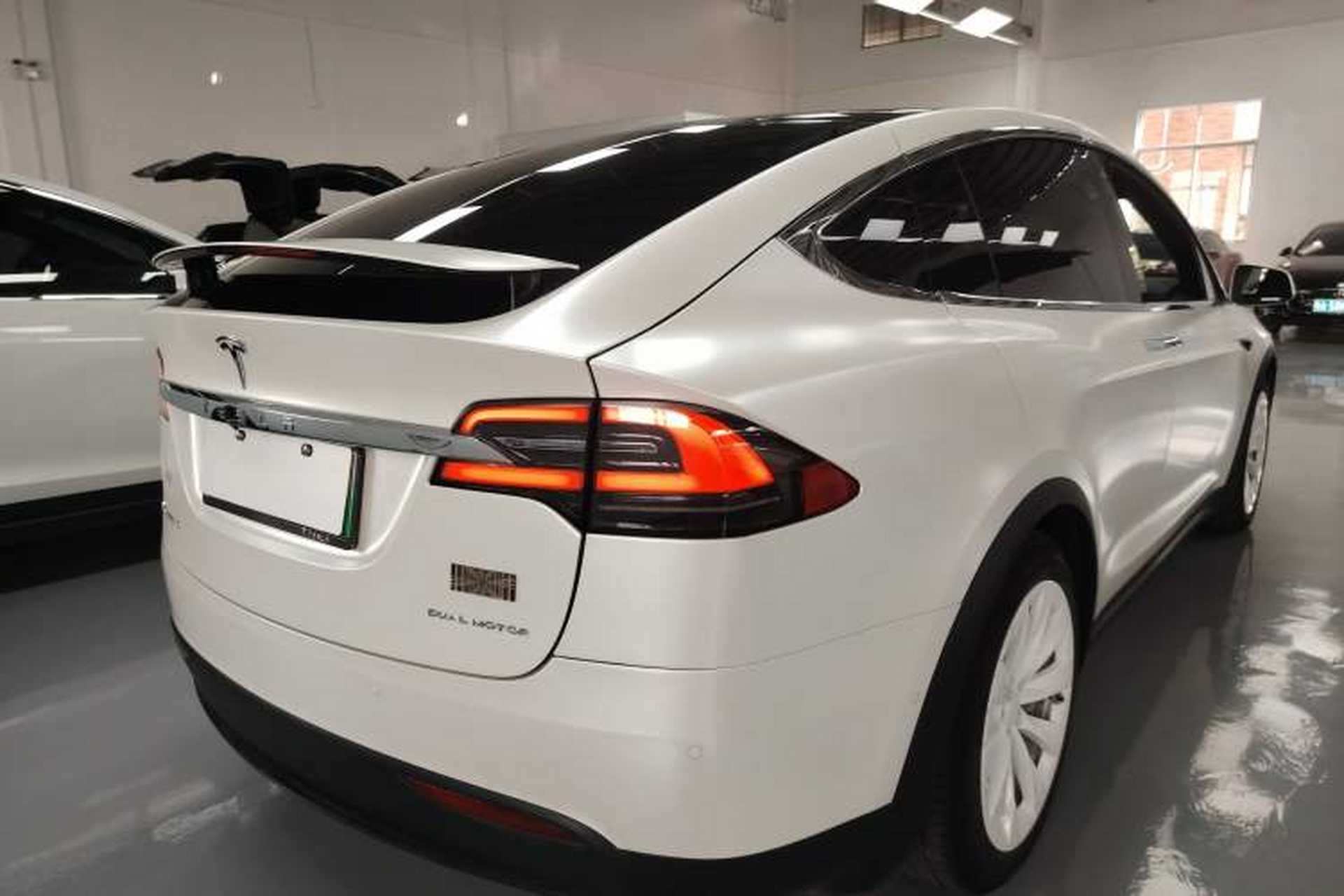 Used Tesla Model X 2019 Long-Range Version Rear Right 45 Deg