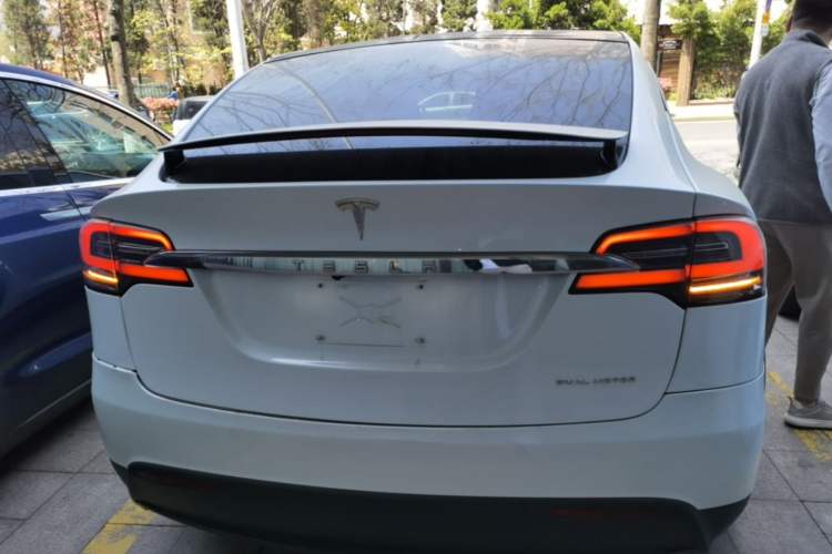Used Tesla Model X 2019 Long-Range Version Rear